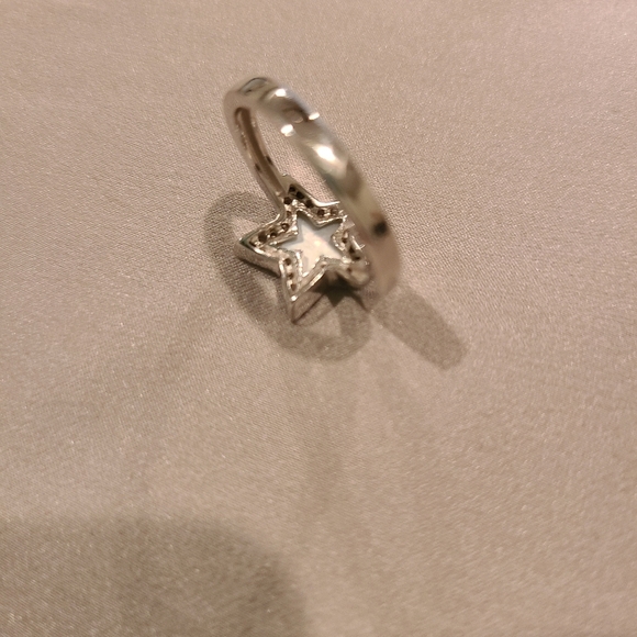 Mother of pearl sterling silver star ring - Picture 5 of 7